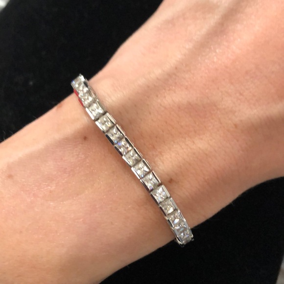 Jewelry - EUC 925 Rhinestone Tennis Bracelet